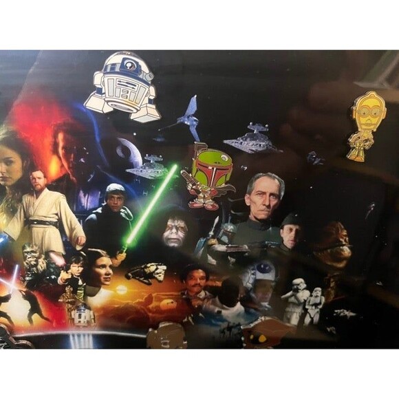 Disney Star Wars "Cuties" Framed Pin Set Collection. Limited Edition 2015 - Picture 5 of 5
